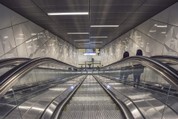 escalator-4418056_960_720.jpg