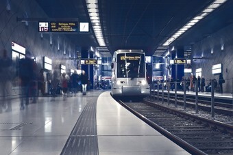metro-2942353_960_720.jpg